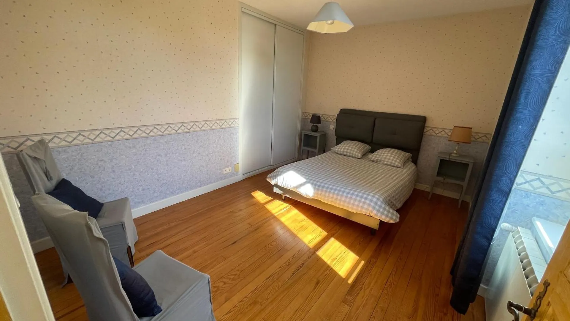 Holiday home Charmante Maison De Campagne A Bren France